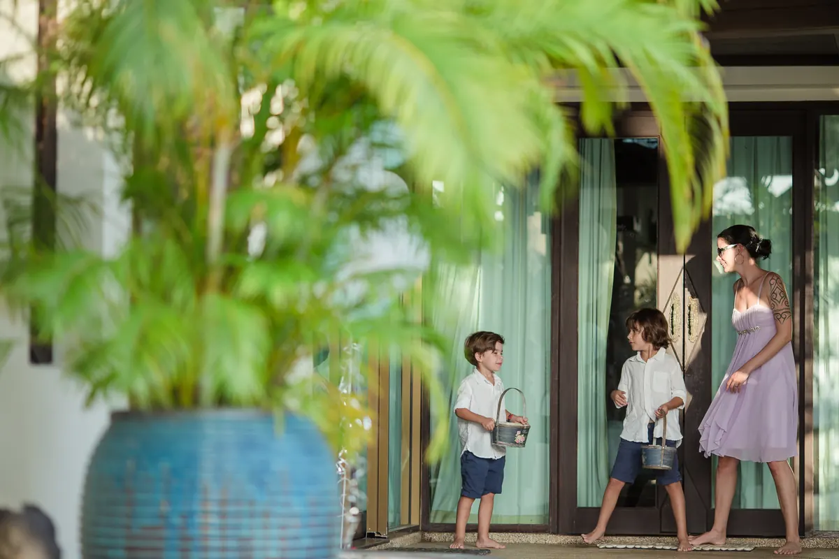 Stephan & Diana, Villa Baan Chang Thai, December 2016 — photograph 161 of 231