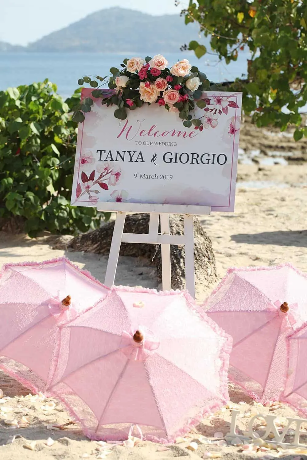 Tanya & Giorgio, Thavorn Beach Villa Resort, March 2019 — photograph 4 of 16