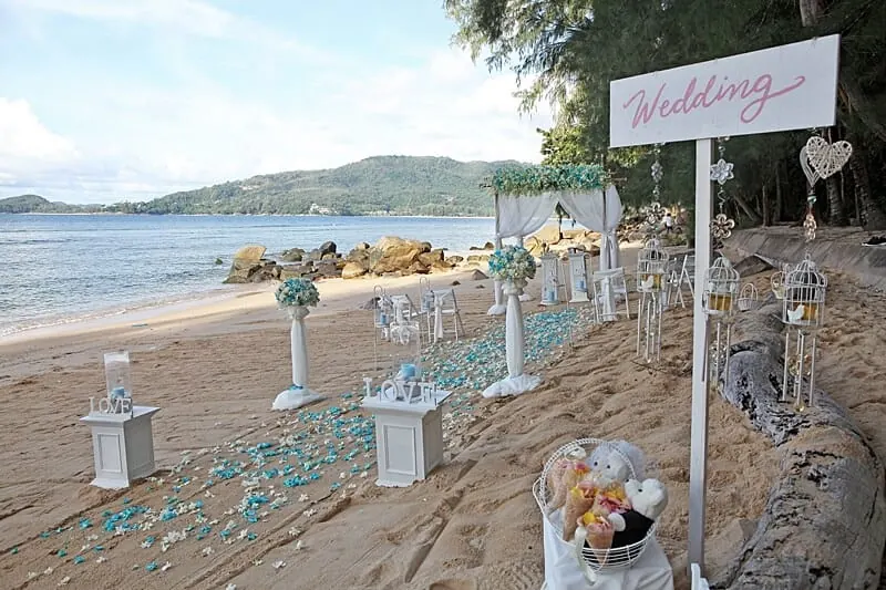 Unique & Phuket, Hua Beach, October 2017 — photograph 45 of 74