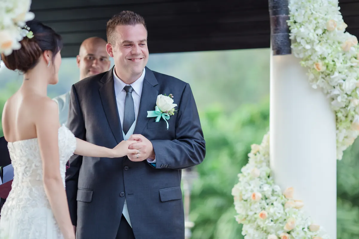 Stephan & Diana, Villa Baan Chang Thai, December 2016 — photograph 217 of 231